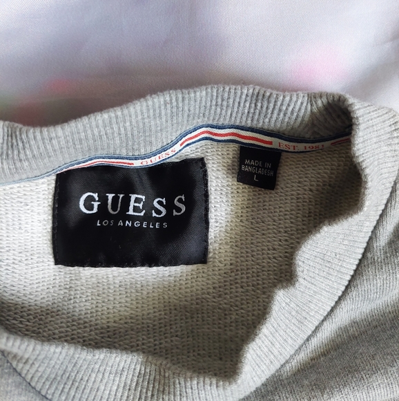 Guess Crewneck Front Logo Sweater - Picture 4 of 7